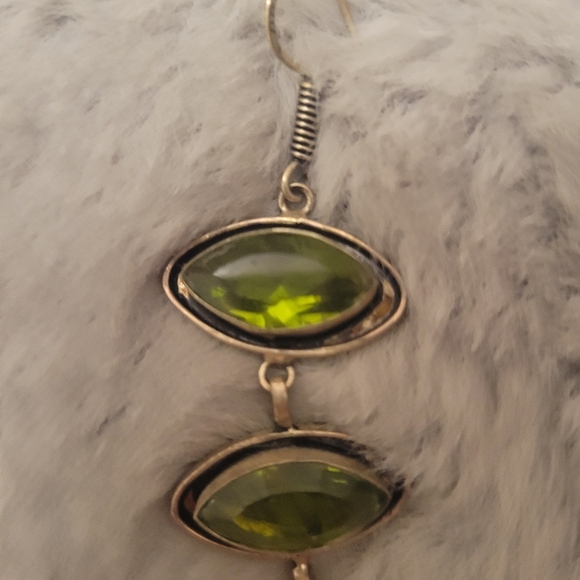 Three Marquise Light Green Gemstones Drop Earrings - Picture 4 of 6